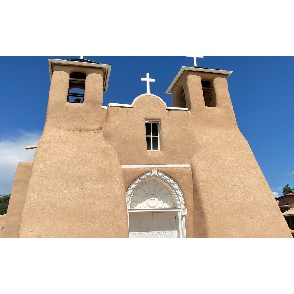 Welcome to Santa Fe NM! Check out my closet!